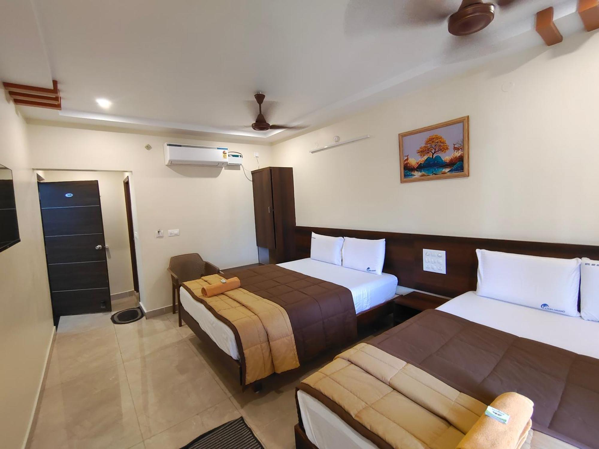 Hotel Dkr Grand Tirupati Eksteriør bilde